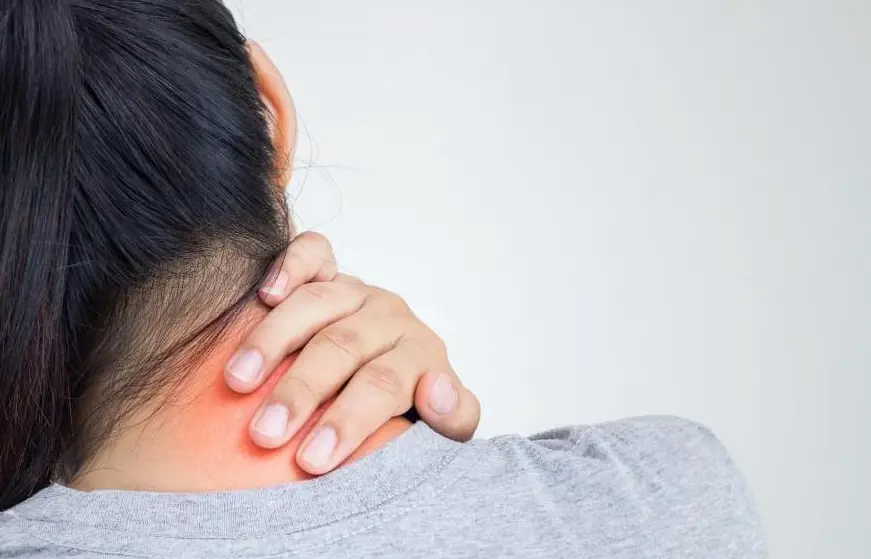 7 Tips untuk mengurangi Sakit Leher di Rumah